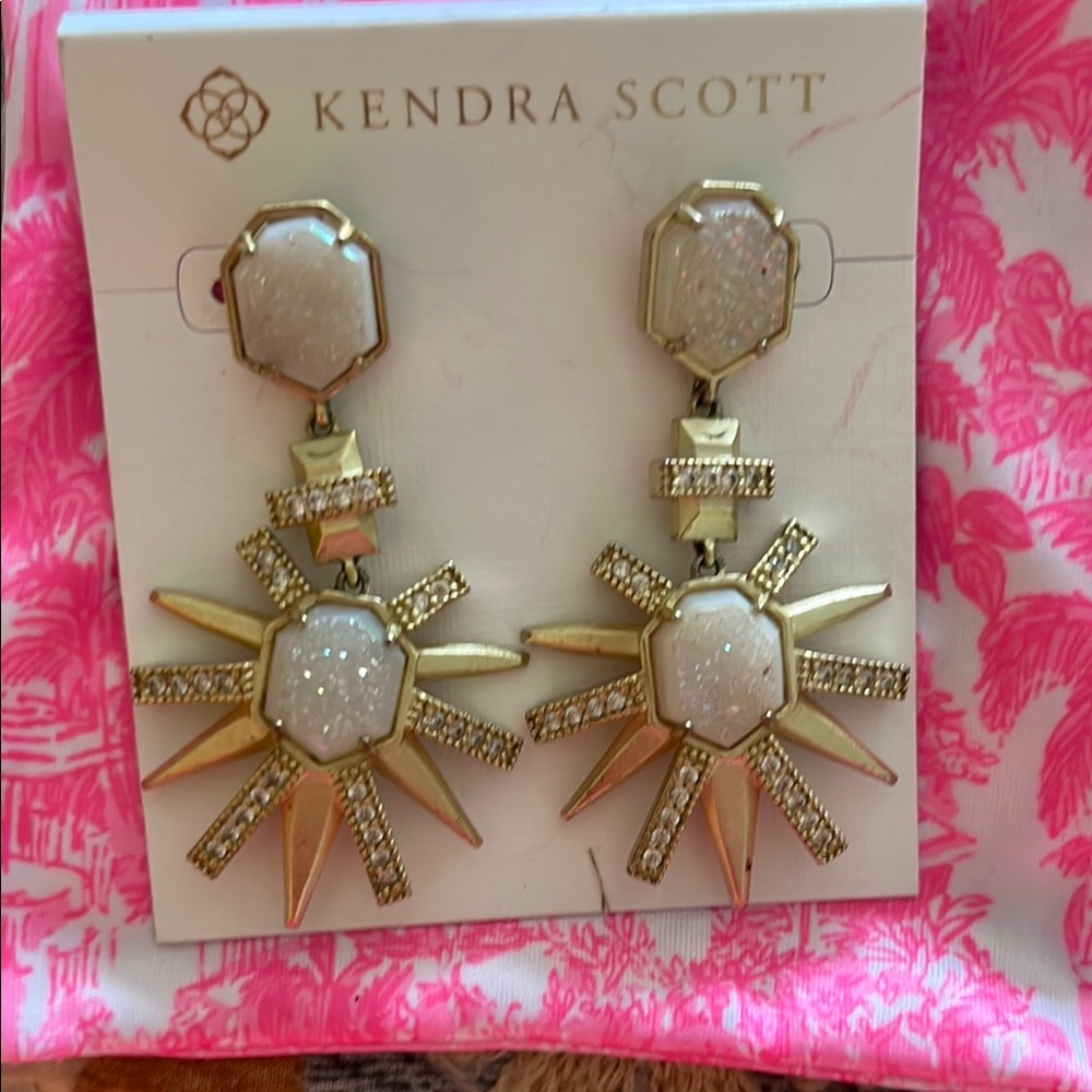 Kendra Scott Gold and Cream Sunburst Earrings